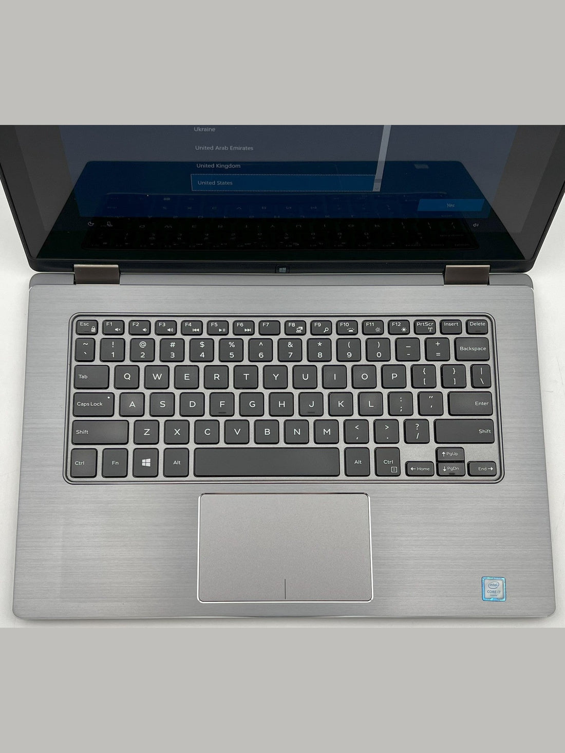 Dell Inspiron 7353 – 13.3" 2-in-1 FHD Touch – i7-6500U – 8GB RAM – 256GB SSD